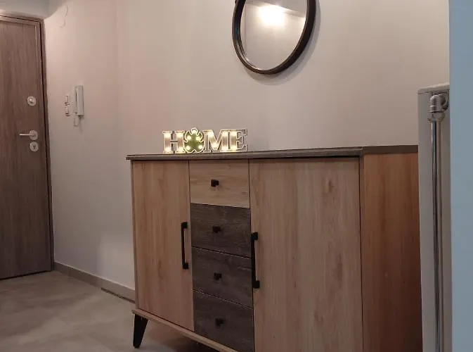 Central Home Apartman *